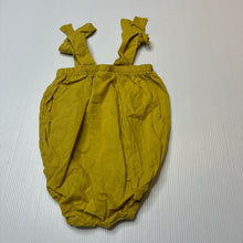 Load image into Gallery viewer, Girls Baby Berry, lightweight cotton summer romper, EUC, size 0000,  