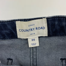 Load image into Gallery viewer, Girls Country Road, lightweight stretch denim skirt, adjustable, L: 33cm, FUC, size 5,  