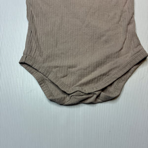 Unisex Baby Berry, ribbed organic cotton singletsuit romper, FUC, size 1,  