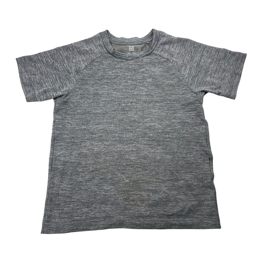 Unisex Uniqlo, sports / activewear top, FUC, size 3-4,  