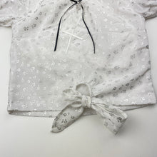 Load image into Gallery viewer, Girls Daffofils, cotton lined lightweight floral top, L: 29cm, armpit to armpit: 28cm, FUC, size 2-3,  