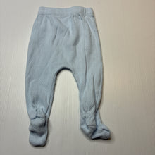 Load image into Gallery viewer, Unisex Cotton On, orgnaic cotton blend footed leggings / bottoms, EUC, size 00,  
