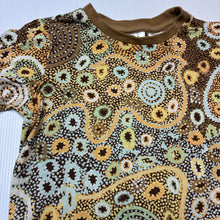 Load image into Gallery viewer, Unisex WARLUKURLANGU ARTISTS, cotton tee / top, EUC, size 1,  