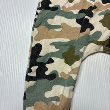 Load image into Gallery viewer, Boys Baby Berry, camo print stretchy leggings / bottoms, FUC, size 00,  