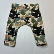 Load image into Gallery viewer, Boys Baby Berry, camo print stretchy leggings / bottoms, FUC, size 00,  