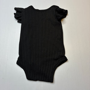 Girls PatPat, lightweight ruffle bodysuit / romper, EUC, size 00,  