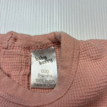 Load image into Gallery viewer, Girls Baby Berry, pink waffle cotton romper, GUC, size 000,  