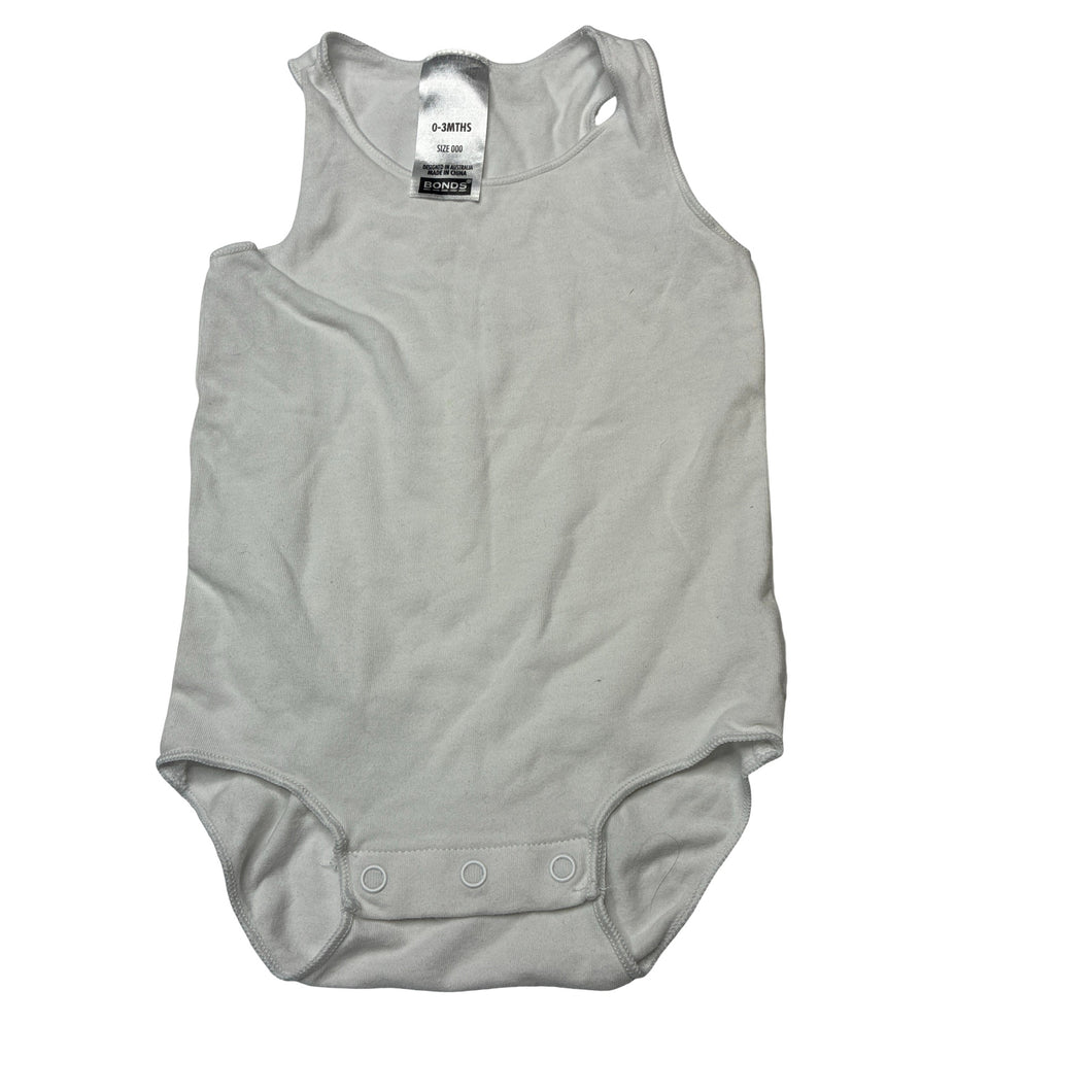 Unisex Bonds, white stretchy singletsuit romper, EUC, size 000,  