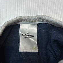Load image into Gallery viewer, Boys Target, cotton long sleeve top, GUC, size 00,  
