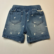 Load image into Gallery viewer, Boys Country Road, stretch denim shorts, elasticated, fish, GUC, size 2,  