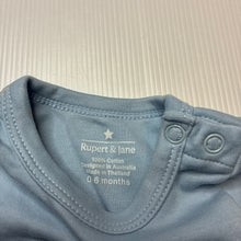 Load image into Gallery viewer, Unisex Rupert &amp; Jane, soft feel cotton bodysuit / romper, EUC, size 000-00,  