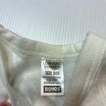 Load image into Gallery viewer, Unisex Bonds, cotton singletsuit / romper, EUC, size 000,  