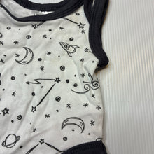 Load image into Gallery viewer, Unisex Baby Berry, cotton singletsuit / romper, EUC, size 00000,  