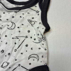 Unisex Baby Berry, cotton singletsuit / romper, EUC, size 00000,  