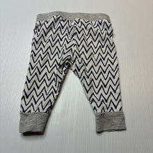 Load image into Gallery viewer, Unisex Target, stretchy leggings / bottoms, GUC, size 000,  