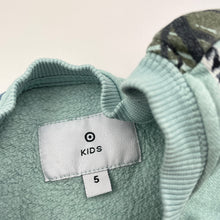 Load image into Gallery viewer, Boys Target, sweater / jumper, marks back right sleeve, FUC, size 5,  