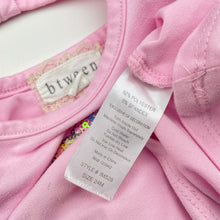 Load image into Gallery viewer, Girls Btween, soft feel stretchy top, sequin unicorn, FUC, size 2,  