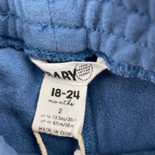 Load image into Gallery viewer, Boys Cotton On, fleece-lined organic cotton track pants, inside leg: 23.5cm, EUC, size 2,  