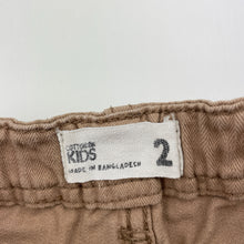 Load image into Gallery viewer, Boys Cotton On, cotton cargo shorts, adjustable, EUC, size 2,  