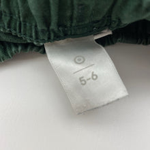 Load image into Gallery viewer, Boys Target, green shorts, elasticated, wash fade, FUC, size 5-6,  