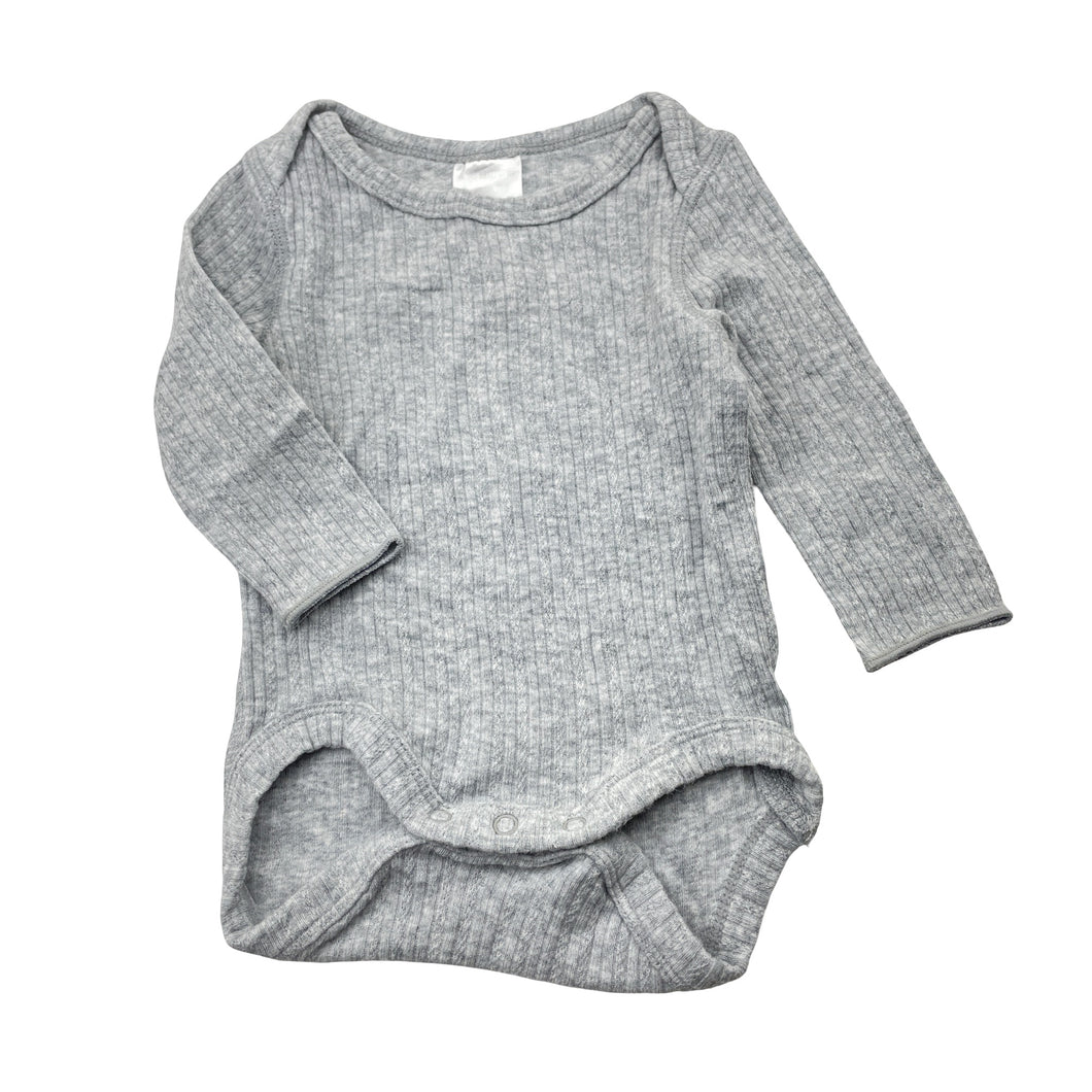 Unisex Bonds, grey long sleeve bodysuit / romper, EUC, size 0000,  