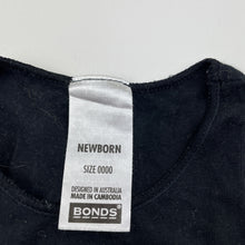 Load image into Gallery viewer, Unisex Bonds, black stretchy singletsuit romper, EUC, size 0000,  
