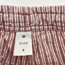 Load image into Gallery viewer, Boys Target, lightweight cotton shorts, elasticated, FUC, size 5,  