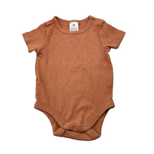 Load image into Gallery viewer, Unisex Target, ribbed organic cottonblend bodysuit / romper, EUC, size 000,  