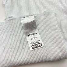 Load image into Gallery viewer, Unisex Bonds, white ribbed cotton singlet top, GUC, size 0000,  