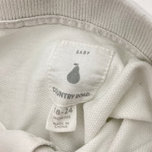 Load image into Gallery viewer, Boys Country Road, white cotton polo shirt top, FUC, size 2,  