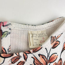 Load image into Gallery viewer, Girls Zara, floral open-shoulder dress, EUC, size 5, L: 51cm