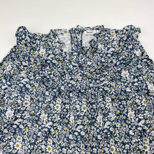 Load image into Gallery viewer, Girls TWINKIDS, floral cotton long sleeve dress, armpit to armpit: 34cm, shoulder to cuff: 40cm, EUC, size 5-6, L: 66cm at front