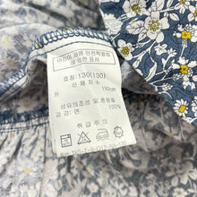 Load image into Gallery viewer, Girls TWINKIDS, floral cotton long sleeve dress, armpit to armpit: 34cm, shoulder to cuff: 40cm, EUC, size 5-6, L: 66cm at front