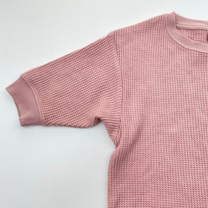 Girls Uniqlo, pink waffle short sleeve top, EUC, size 5-6,  