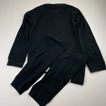 Load image into Gallery viewer, Unisex anko, glow-in-the-dark Halloween pyjama suit, EUC, size 8,  