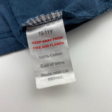 Load image into Gallery viewer, Boys Studio, cotton tank top, skate, EUC, size 10-11,  