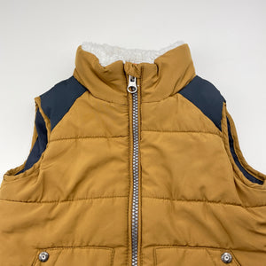 Boys Tilt, puffer vest / sleeveless jacket, GUC, size 2,  