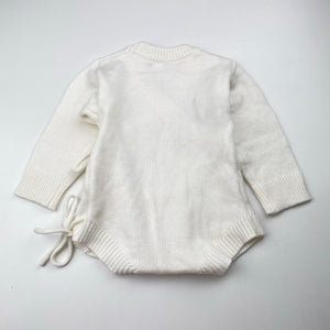 Girls soft feel, stretchy knit romper, EUC, size 000,  