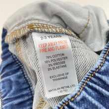 Load image into Gallery viewer, Boys Matalan, stretch knit denim shorts, elasticated, GUC, size 2-3,  
