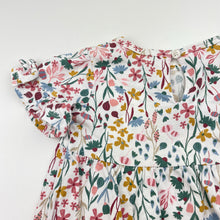 Load image into Gallery viewer, Girls Carter&#39;s, floral cotton tee / top, GUC, size 1,  