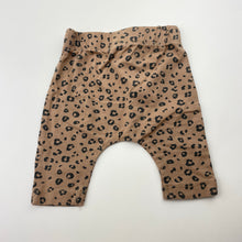 Load image into Gallery viewer, Unisex Baby Berry, animal print leggings / bottoms, GUC, size 0000,  