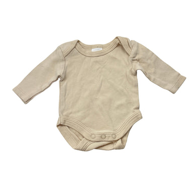 Unisex Baby Berry, cotton bodysuit / romper, EUC, size 0000,  