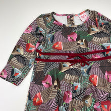 Load image into Gallery viewer, Girls Little Leona, lightweight, stretchy, floral dress, EUC, size 6, L: 68cm