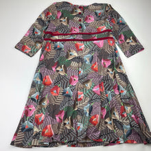 Load image into Gallery viewer, Girls Little Leona, lightweight, stretchy, floral dress, EUC, size 6, L: 68cm