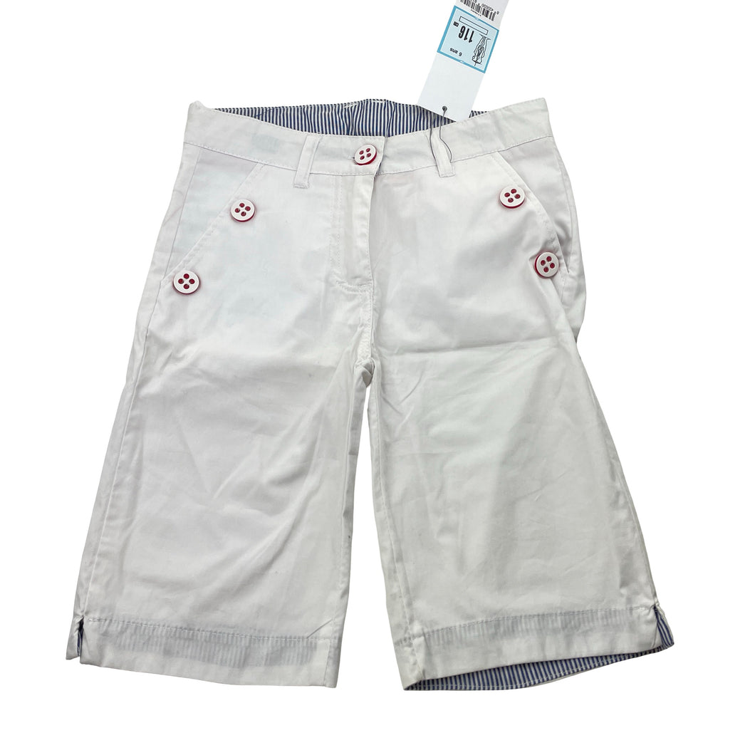 Girls white, stretch cotton shorts, adjustable, NEW, size 6,  
