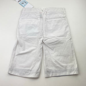 Girls white, stretch cotton shorts, adjustable, NEW, size 6,  