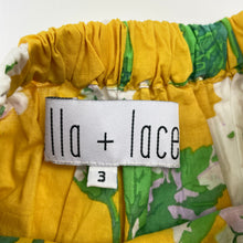 Load image into Gallery viewer, Girls Bella + Lace, hand made, lightweight floral cotton skirt, elasticated, L:45cm, EUC, size 3,  