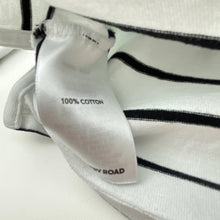 Load image into Gallery viewer, Girls Country Road, embroidered cotton top (small mark front hem), FUC, size 6,  