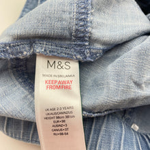 Load image into Gallery viewer, Boys M&amp;S, Disney, Winnie the Pooh, cotton shorts (light marks), FUC, size 2-3,  