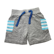 Load image into Gallery viewer, Boys Dymples, lightweight casual shorts, elasticated, GUC, size 00,  